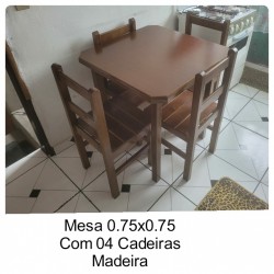 MESA 0.75X0.75 COM 04 CADEIRAS IMBUIA